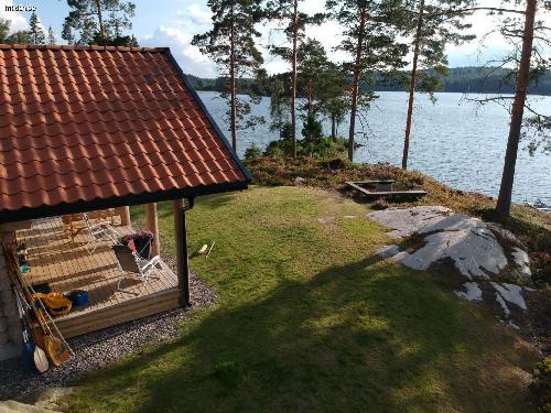 EXKLUSIV STUGA, SJÖNÄRA