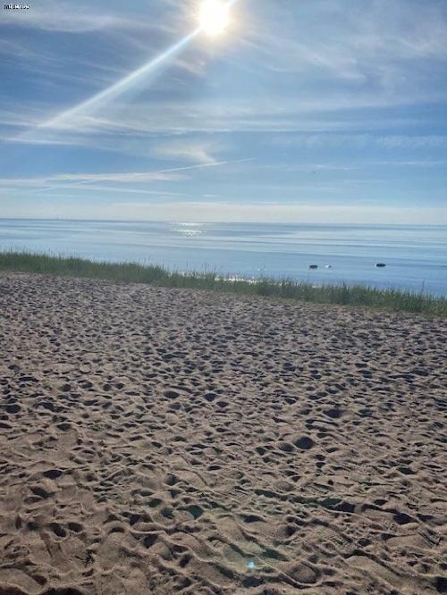 Charmig sommarstuga vid havet